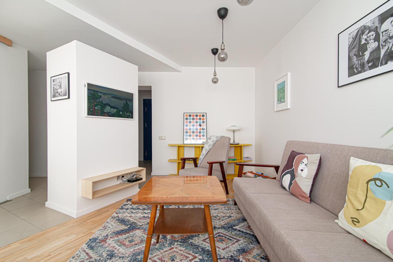 Slow-down, Relax, Take It Easy In Artsy Oasy Appartement *